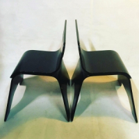 Zwarte vintage schoolstoeltjes nr 75